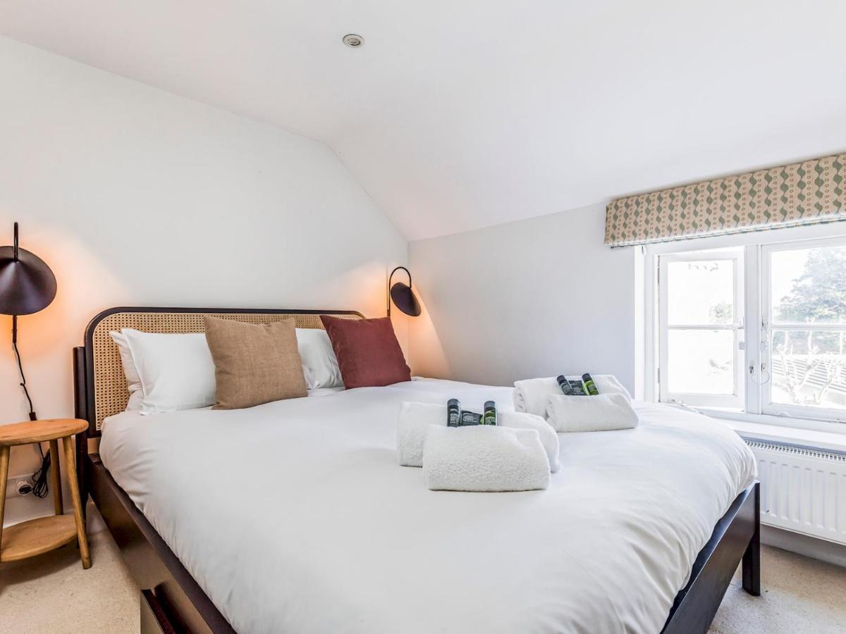 Pass The Keys Charming Downland Cottage Chichester Eksteriør bilde