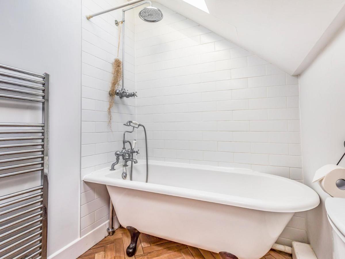 Pass The Keys Charming Downland Cottage Chichester Eksteriør bilde