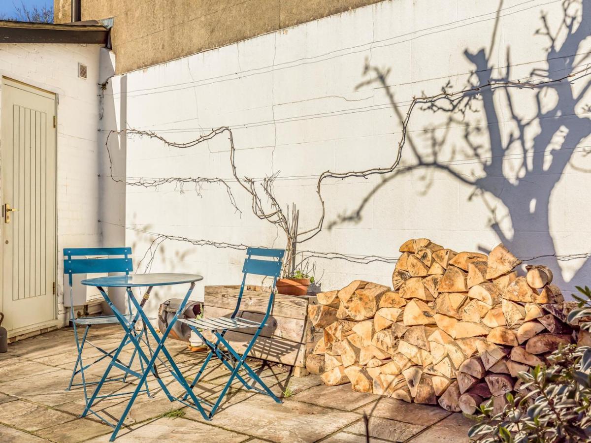 Pass The Keys Charming Downland Cottage Chichester Eksteriør bilde