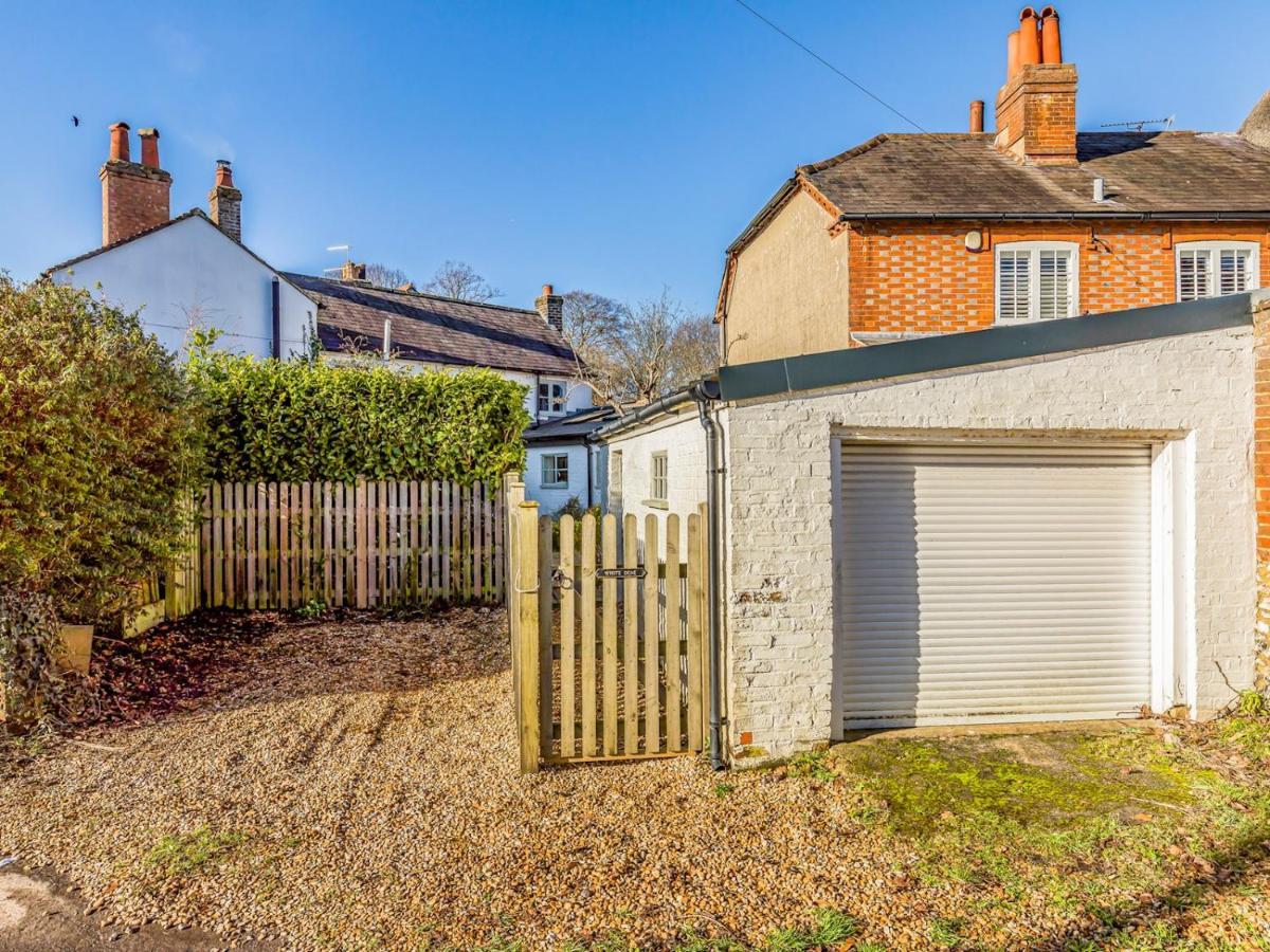 Pass The Keys Charming Downland Cottage Chichester Eksteriør bilde