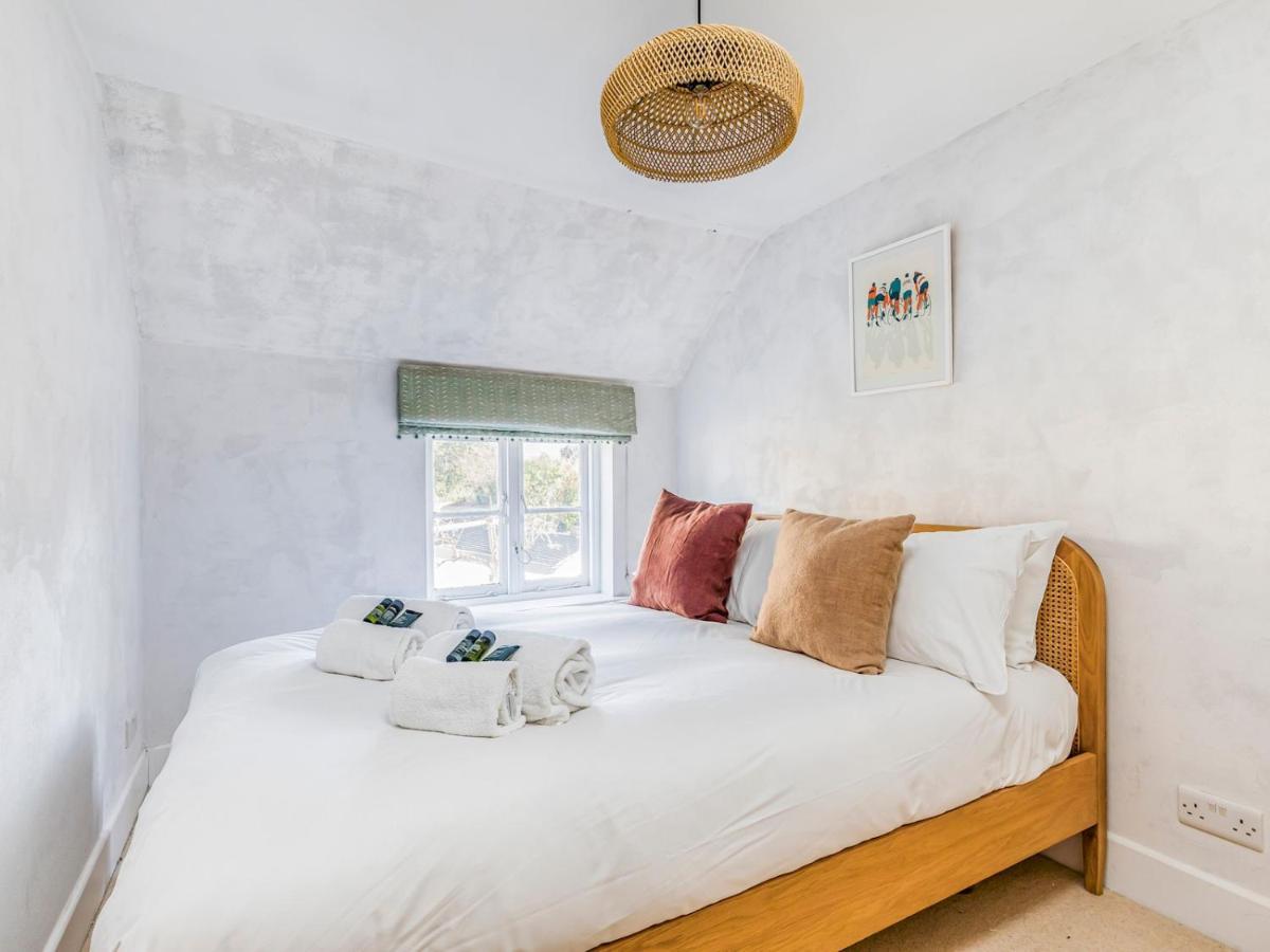 Pass The Keys Charming Downland Cottage Chichester Eksteriør bilde