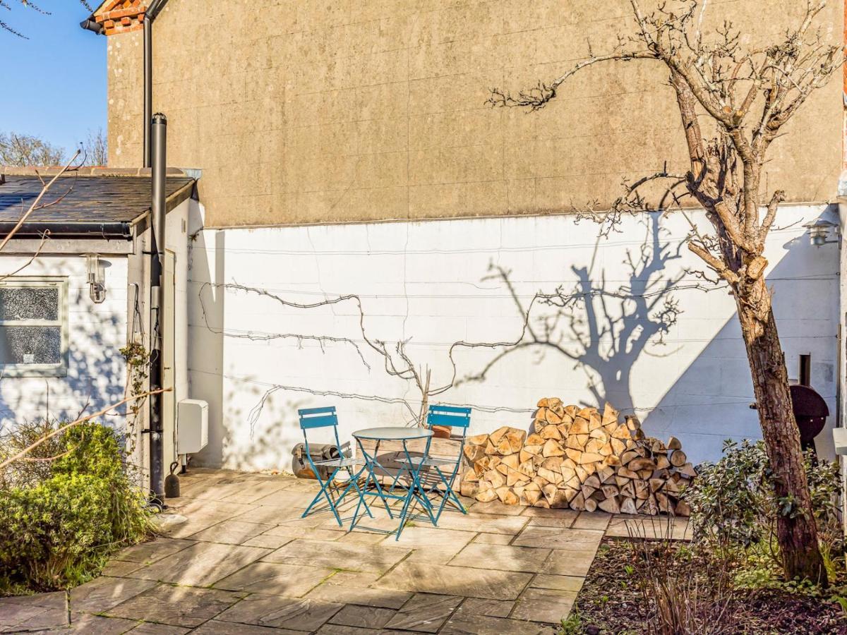 Pass The Keys Charming Downland Cottage Chichester Eksteriør bilde